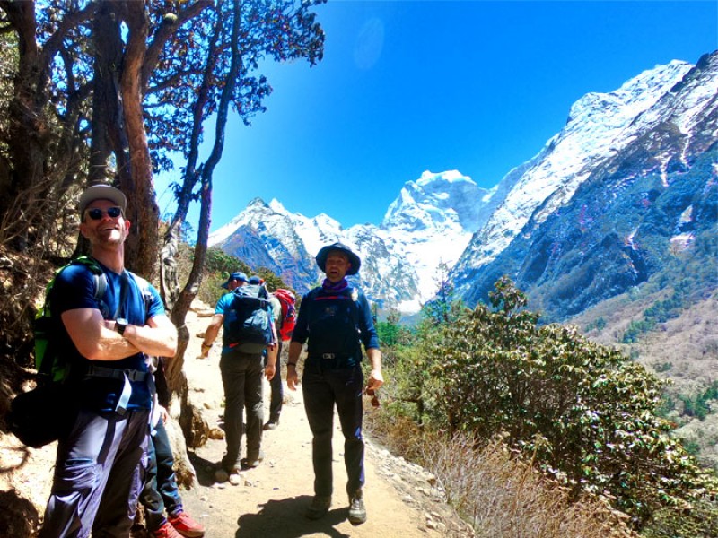 Trekking to Gokyo Lake Renjo La Pass 