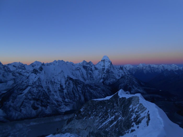 SUNRISE FROM LOBUCHE PEAK 